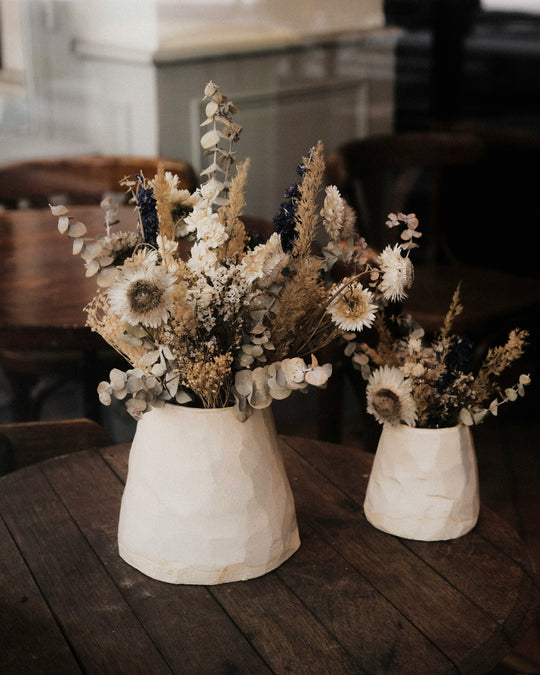 Everlasting Blooms: A Unique Dried Flower Arrangement Workshop